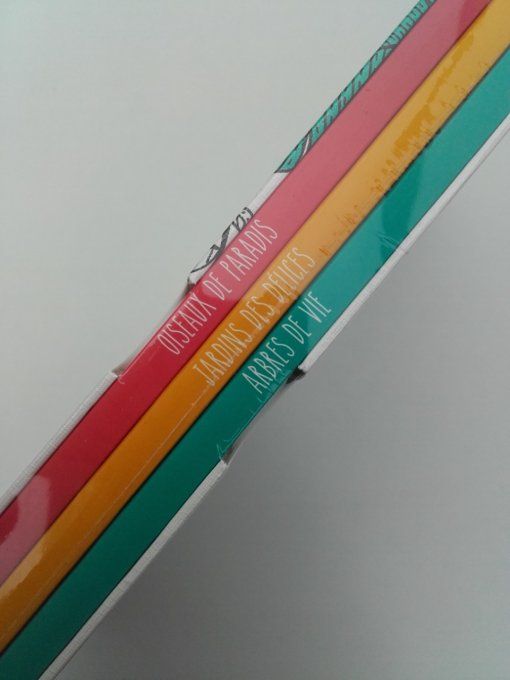 150 coloriages pour se détendre et s'évader + 1CD audio