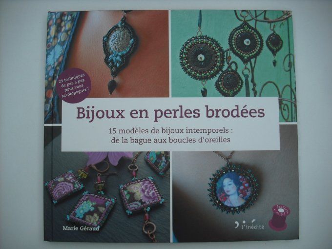 Bijoux en perles brodées