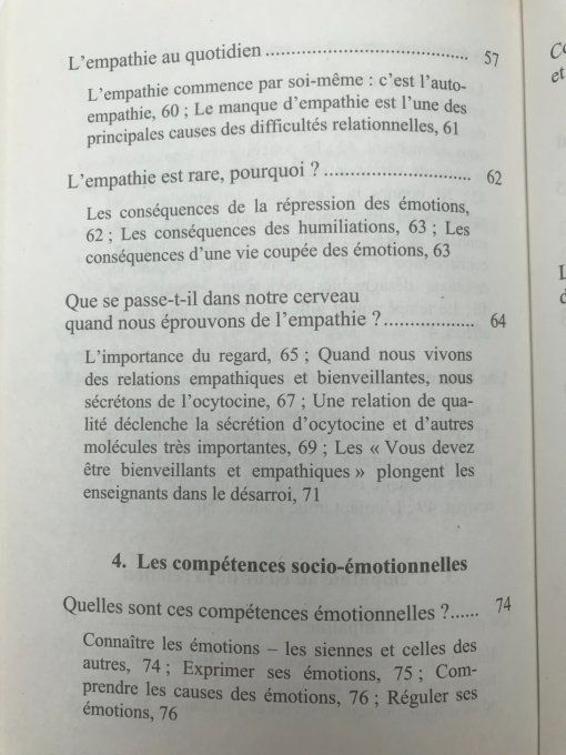 Heureux d'apprendre à l'école
