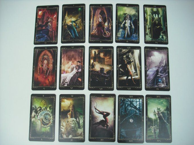 Tarot des contes obscurs